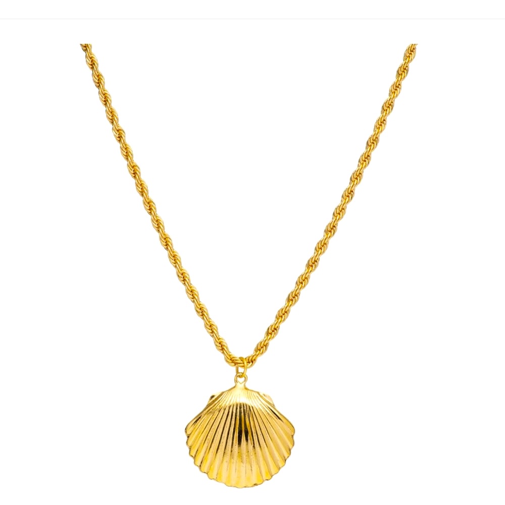 24 K Gold Plated Shell Pendant Necklace